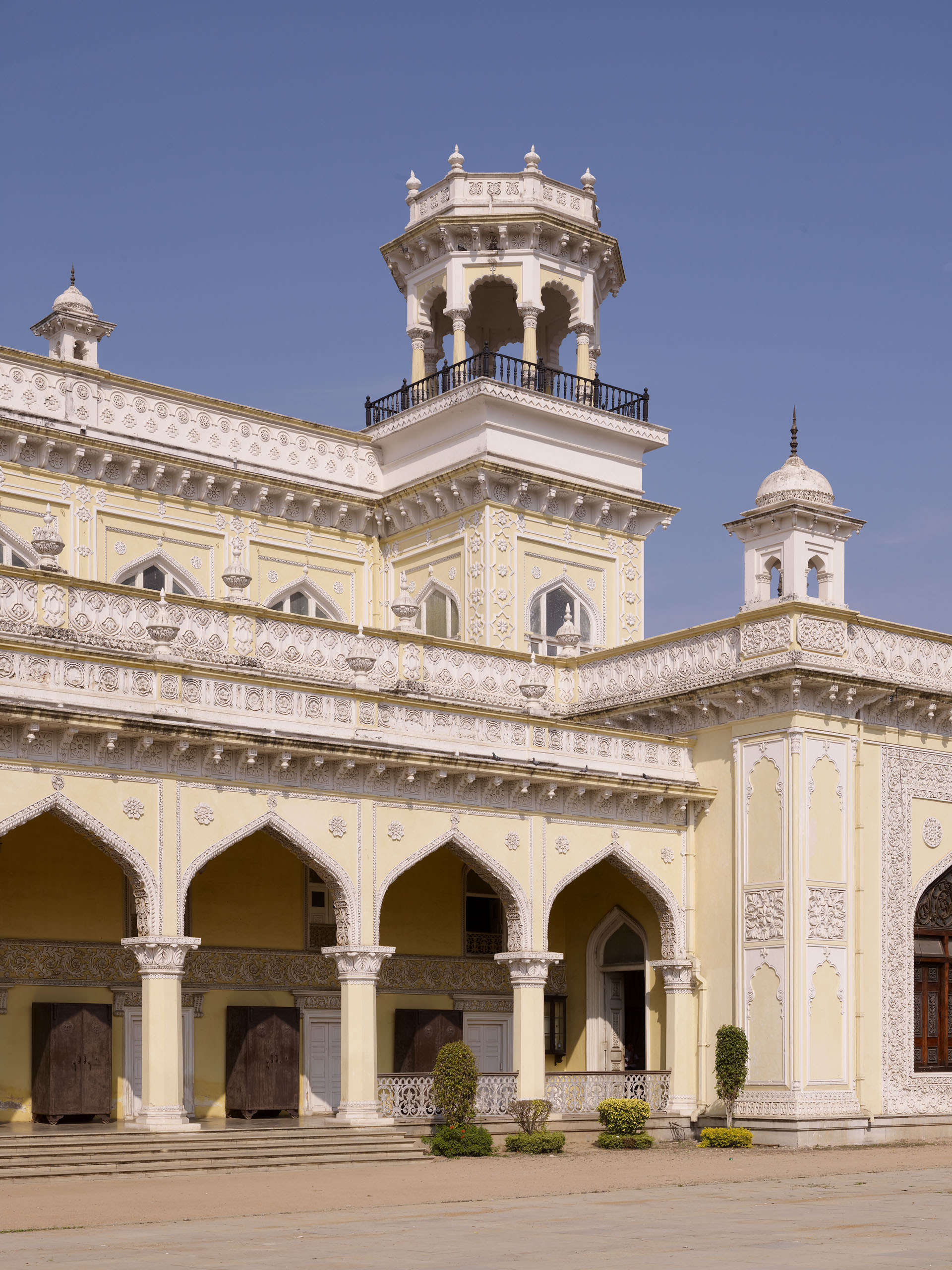 E11318 AP45 026375 j2560